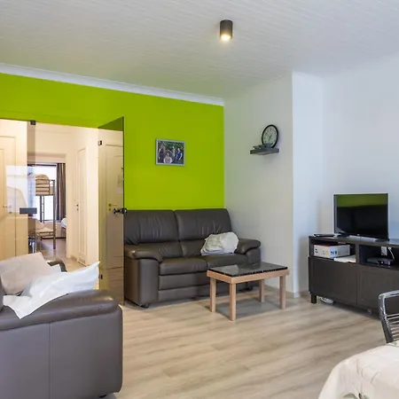 Lecomte - Chopin 166 Apartment