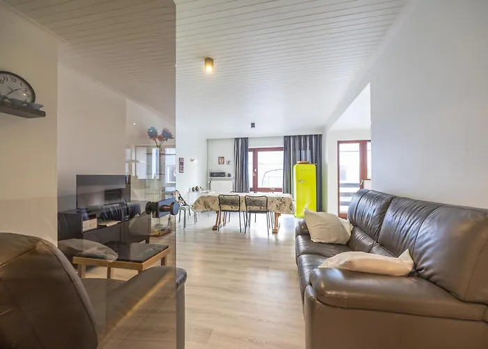 Lecomte - Chopin 166 Apartment Ostende