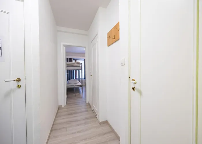 Lecomte - Chopin 166 Appartement *